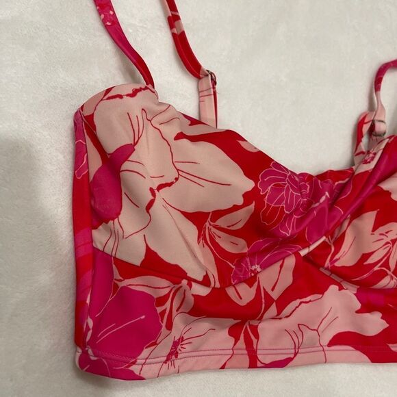 Womens Apt 9 pink/red floral bikini top size small - Picture 2 of 7